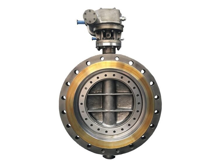 Double-flanged triple offset butterfly valve, gear operated